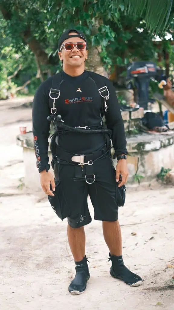 Zach - Certified SSI Instructor 5*